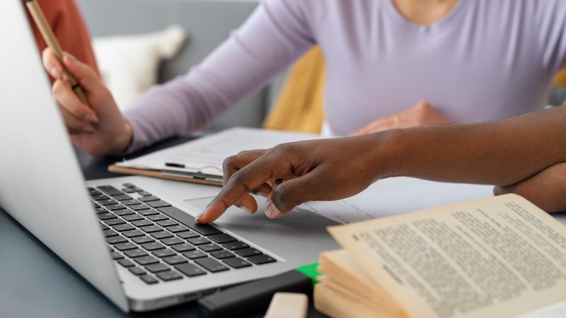 Da base ao profissional: como organizar uma trilha de aprendizado ao longo da vida