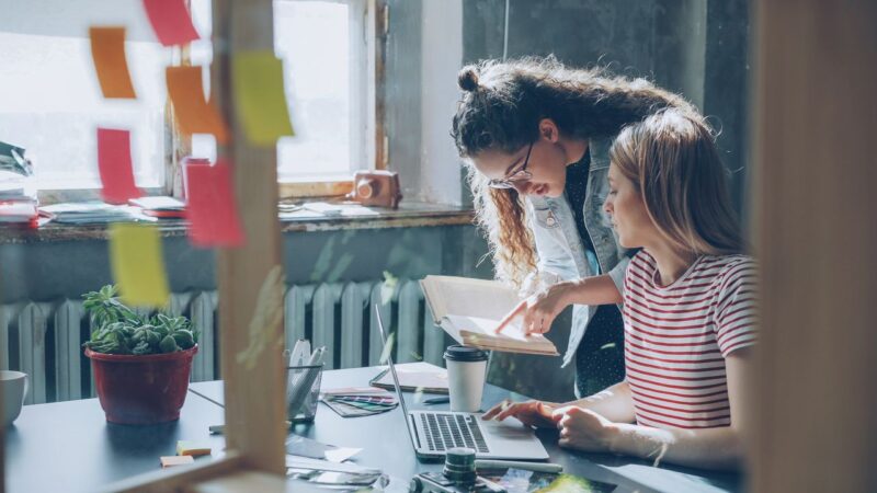 Mulheres empreendedoras profissionalizam seus negócios desde o início