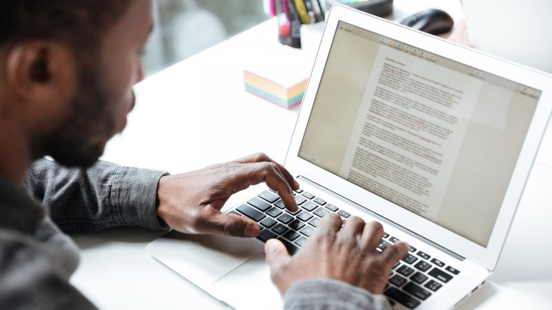 CNAE para Serviços de Redação e Edição: O Guia para Copywriters, Redatores e Editores