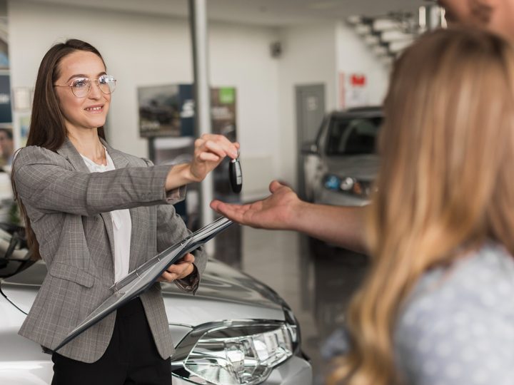 Como escolher uma concessionária Toyota de confiança para comprar seu próximo veículo