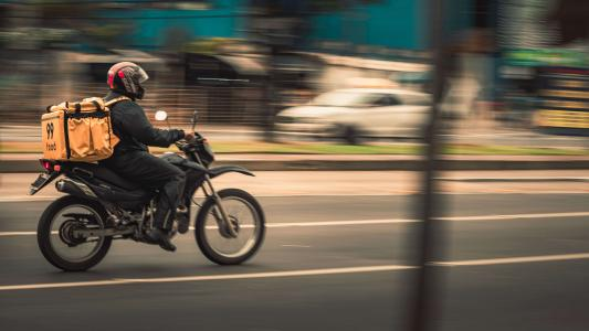 Moto para trabalho: quais custos precisam entrar no planejamento?